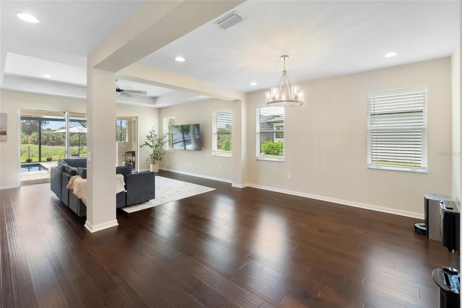 Image 27 of 60 For 12725 Lateral Root Drive