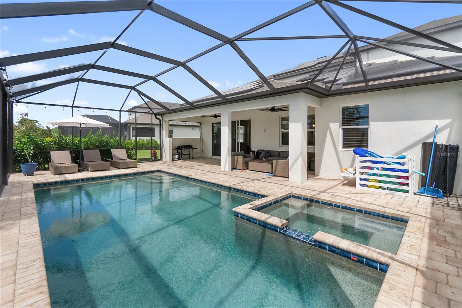 Image 4 of 60 For 12725 Lateral Root Drive