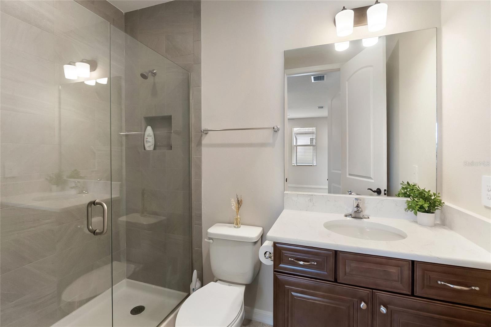 Image 43 of 60 For 12725 Lateral Root Drive