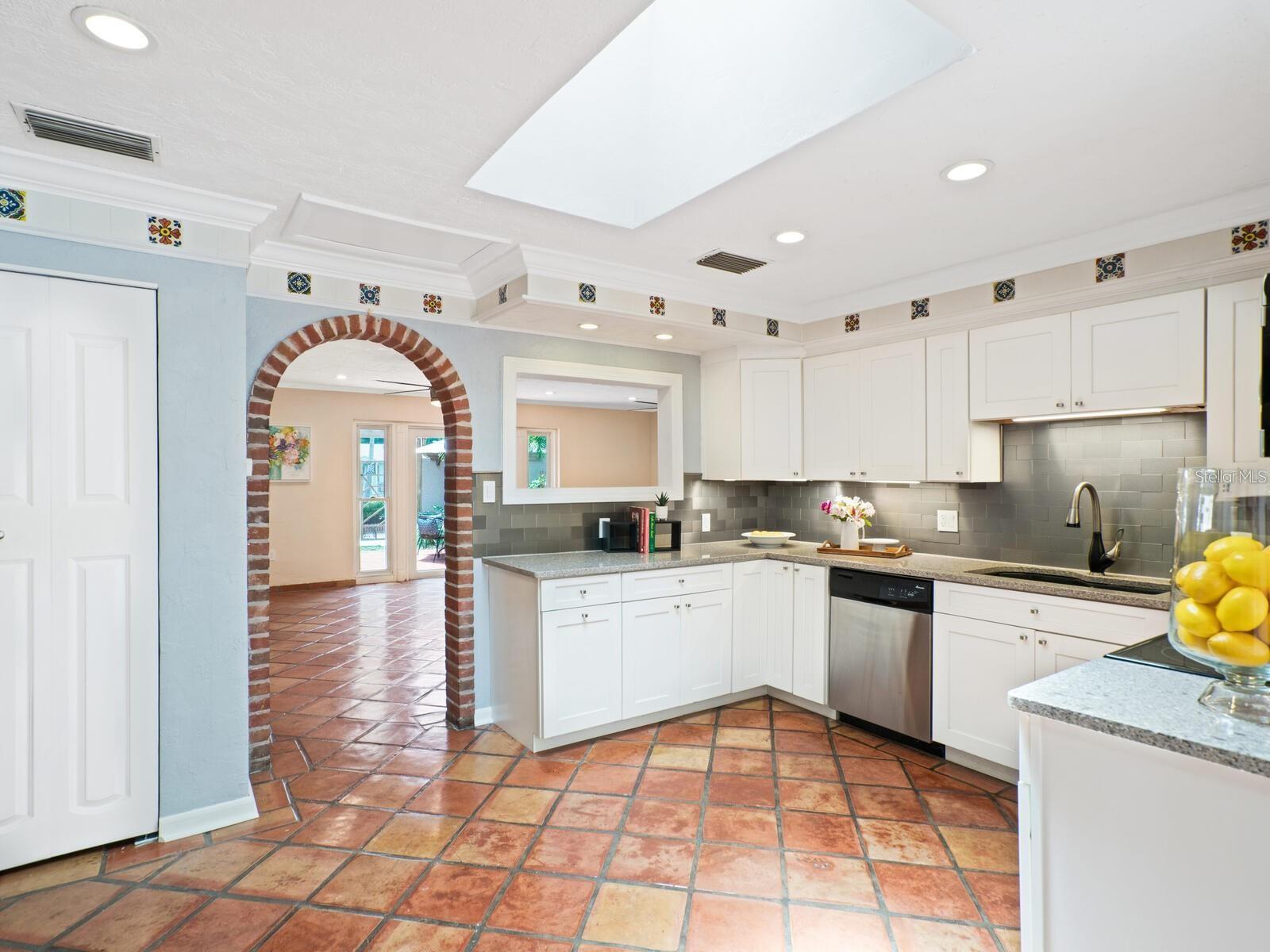 Image 12 of 40 For 1127 Osprey Avenue