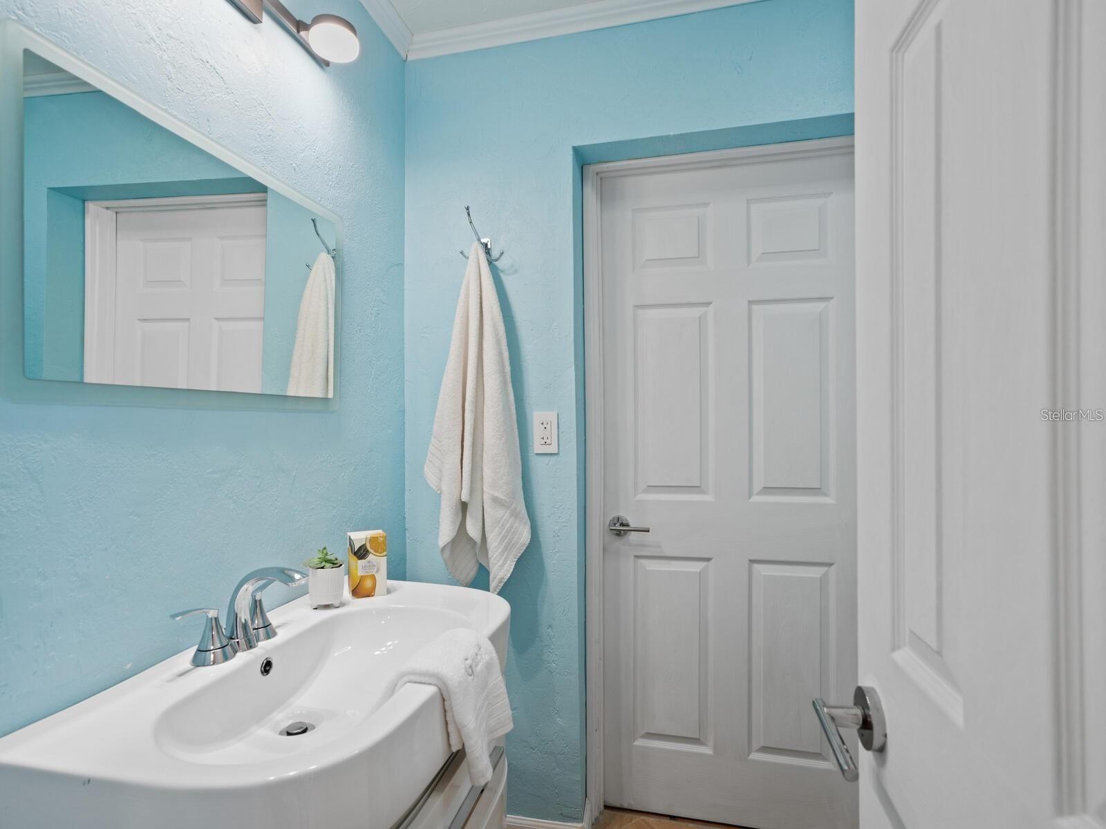 Image 21 of 40 For 1127 Osprey Avenue