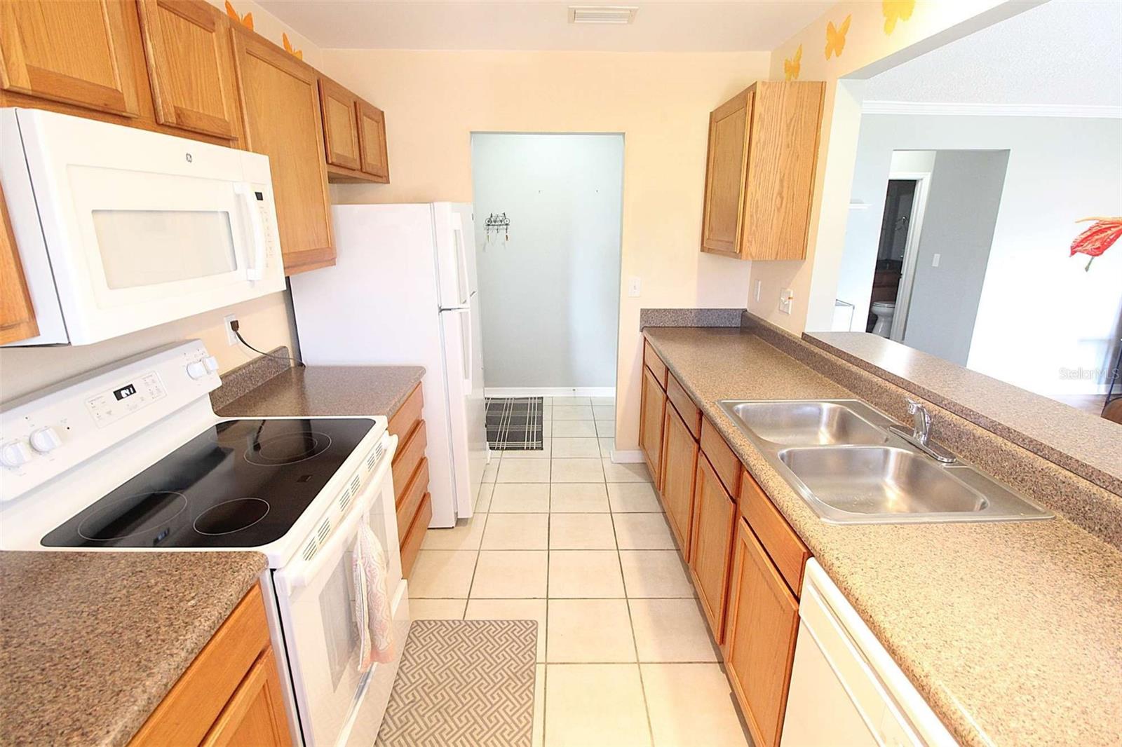 Image 14 of 19 For 1959 Toucan Way 207