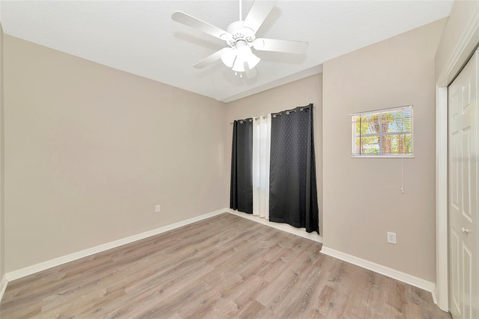 Image 22 of 43 For 12079 Aster Avenue