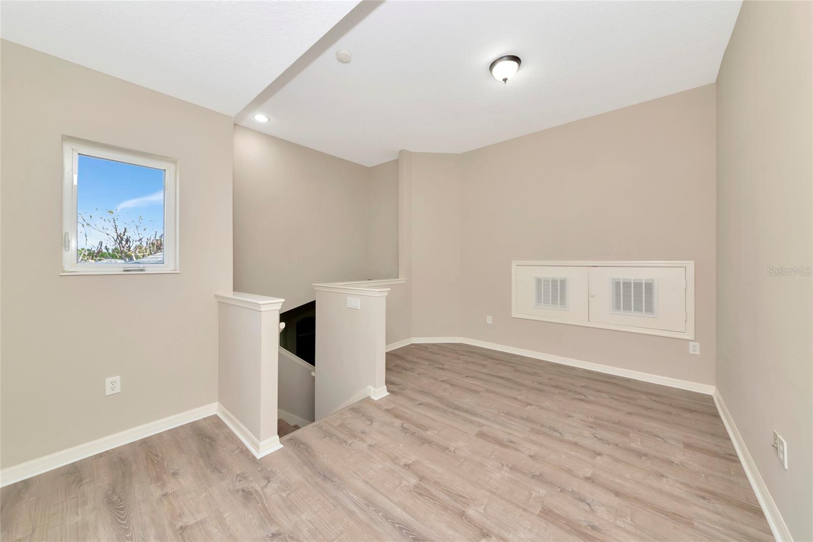 Image 26 of 43 For 12079 Aster Avenue