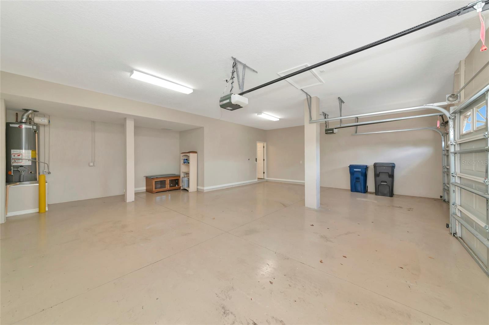 Image 31 of 43 For 12079 Aster Avenue