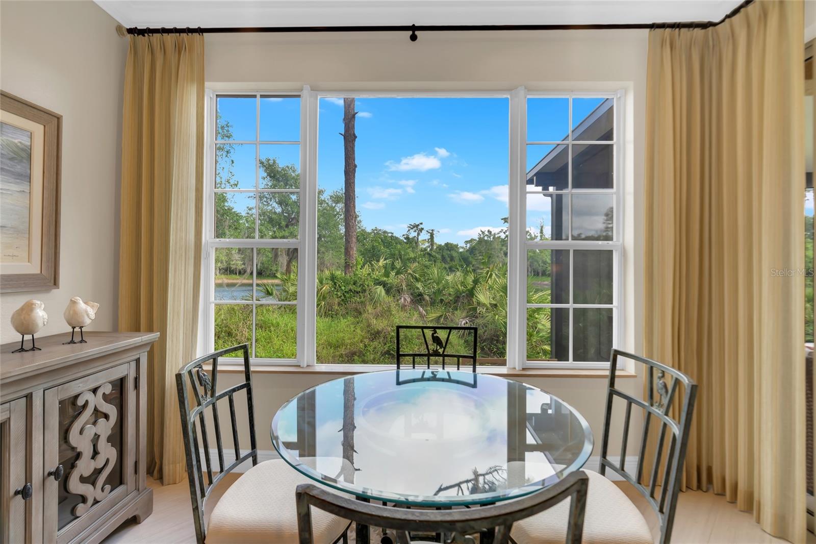 Image 12 of 98 For 8204 Villa Grande Court