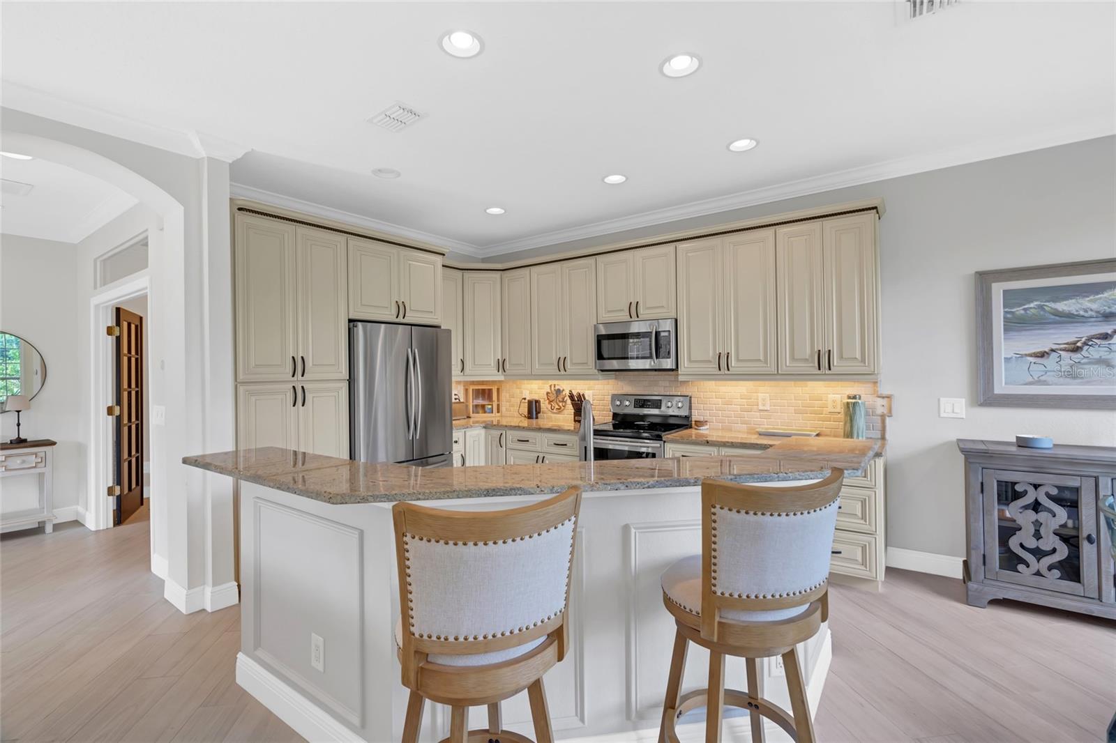 Image 7 of 98 For 8204 Villa Grande Court