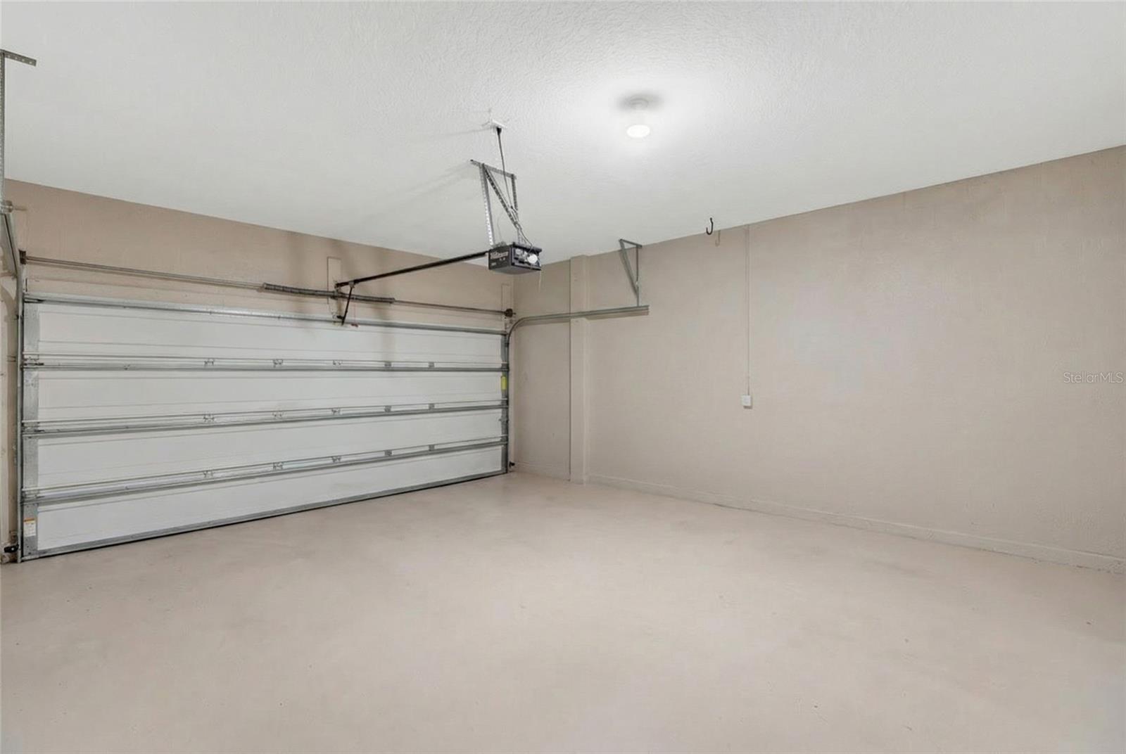 Image 80 of 98 For 8204 Villa Grande Court