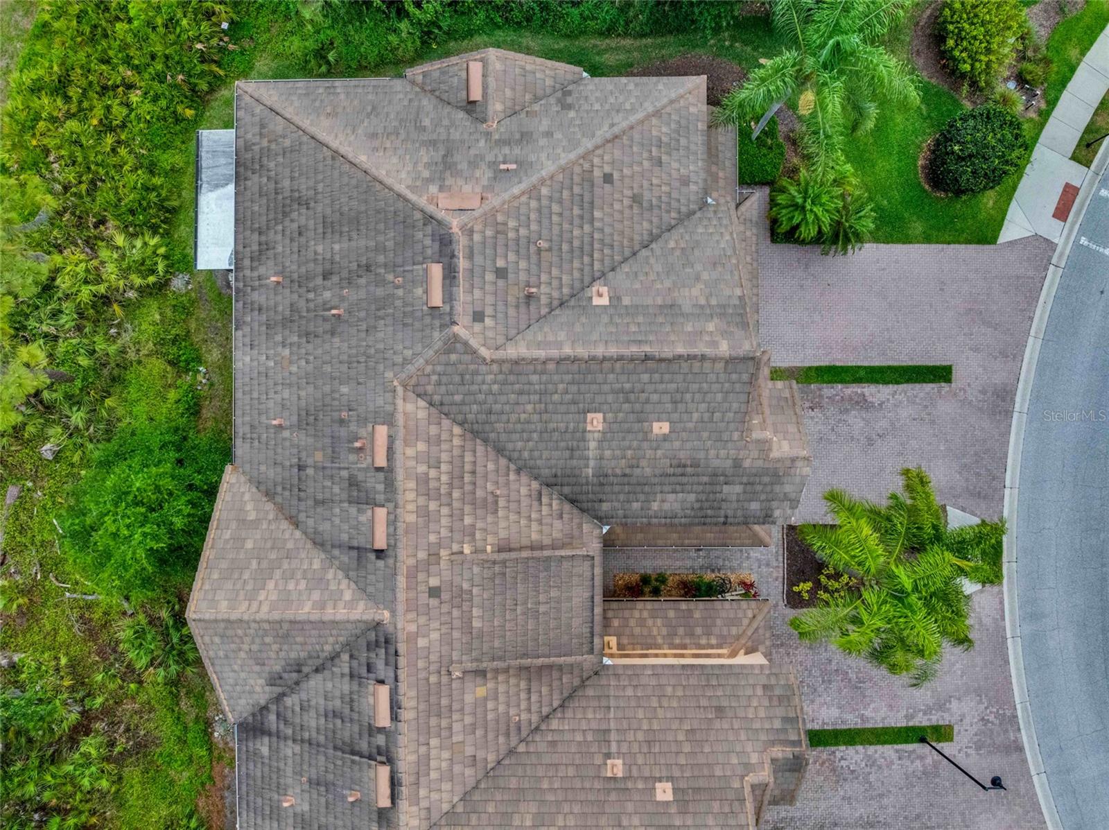 Image 84 of 98 For 8204 Villa Grande Court