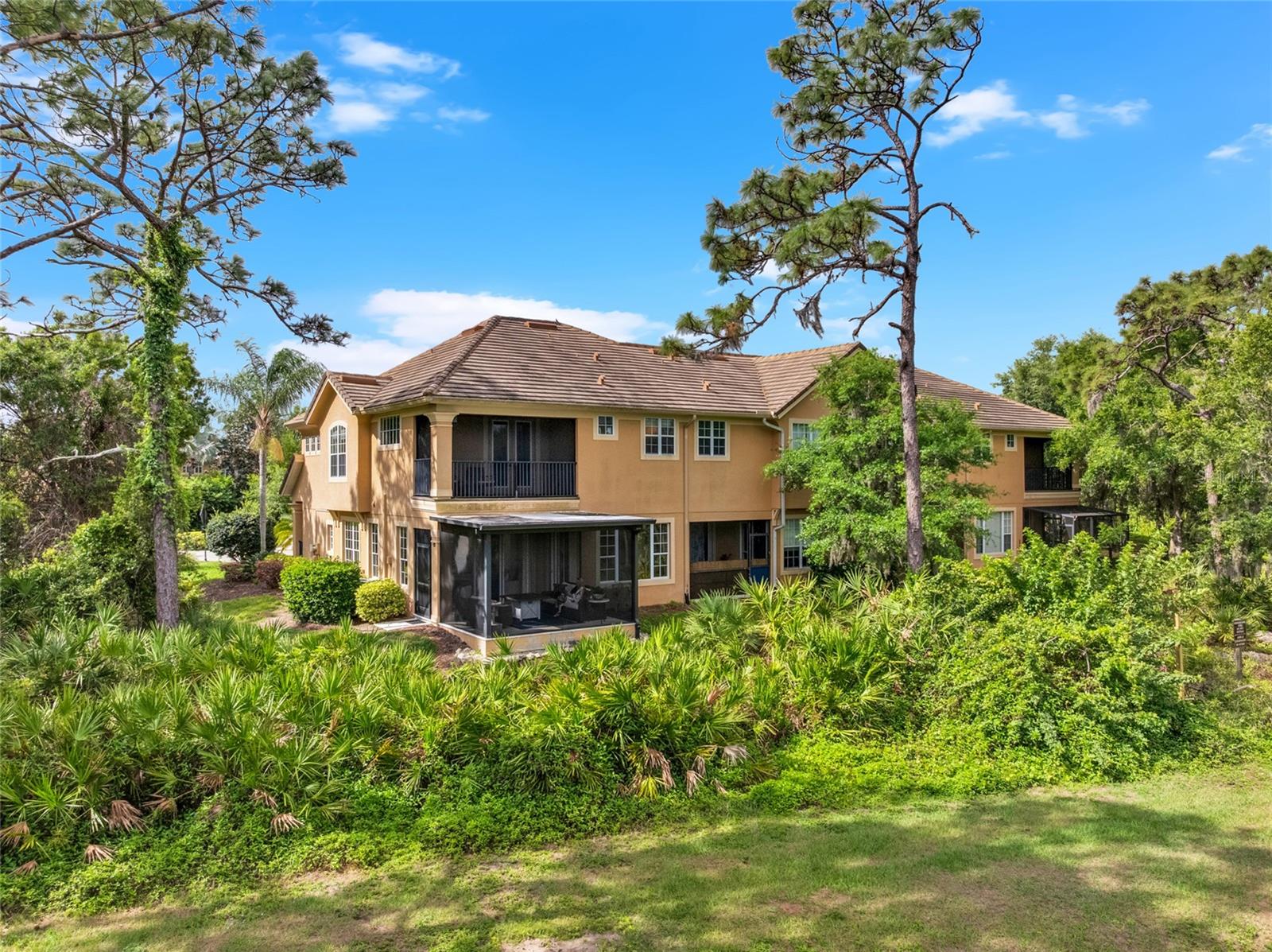 Image 86 of 98 For 8204 Villa Grande Court