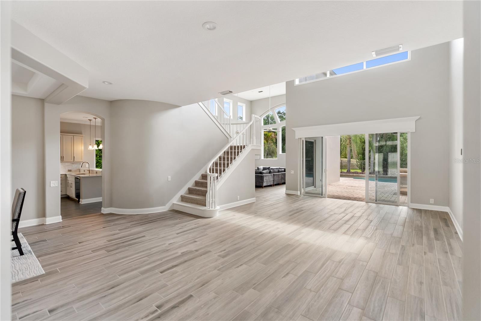 Image 10 of 73 For 6911 Riversedge Street Circle