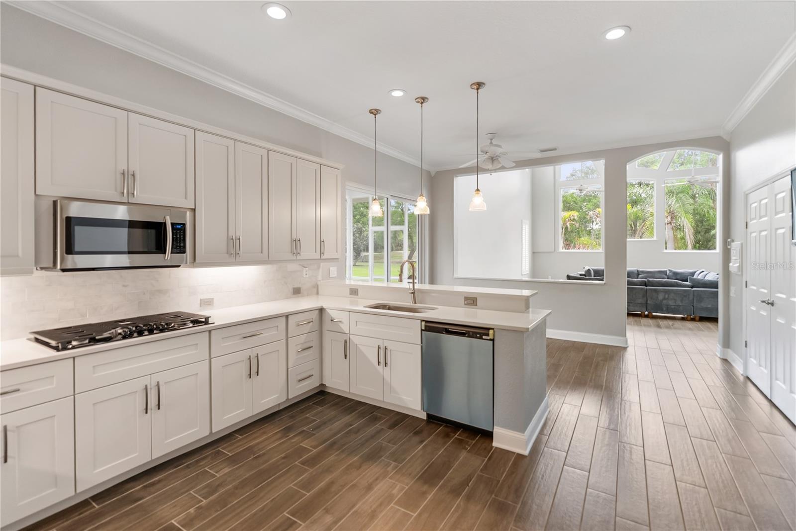 Image 23 of 73 For 6911 Riversedge Street Circle