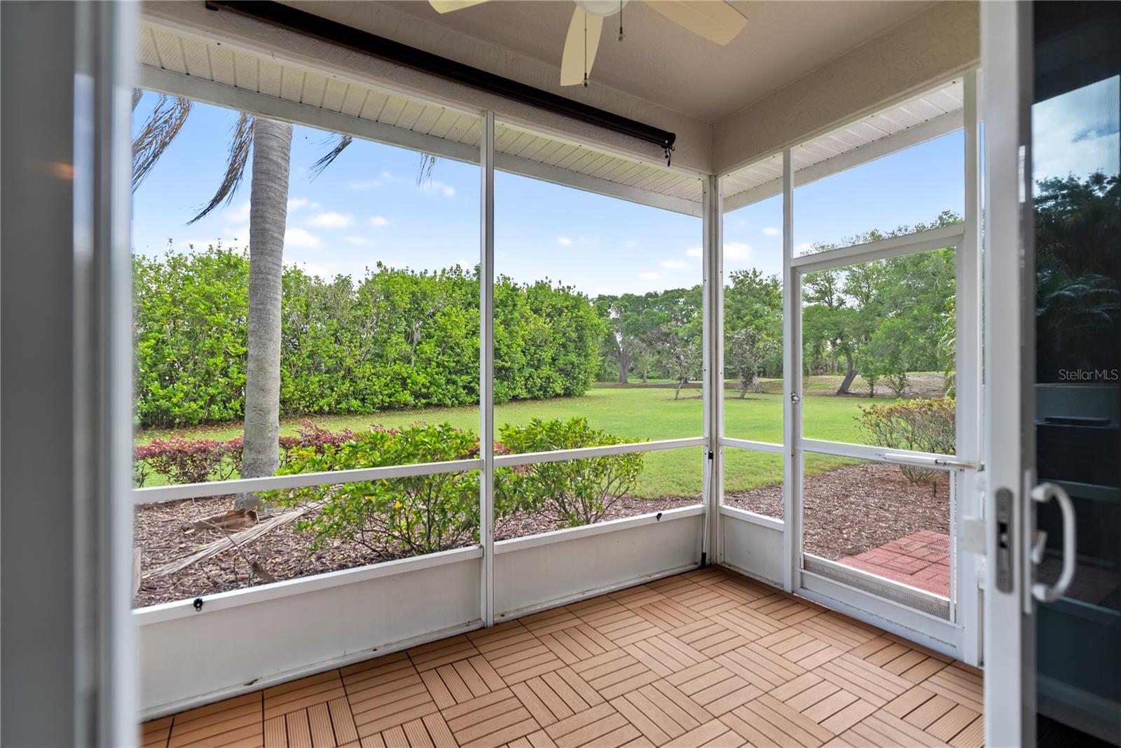 Image 24 of 73 For 6911 Riversedge Street Circle