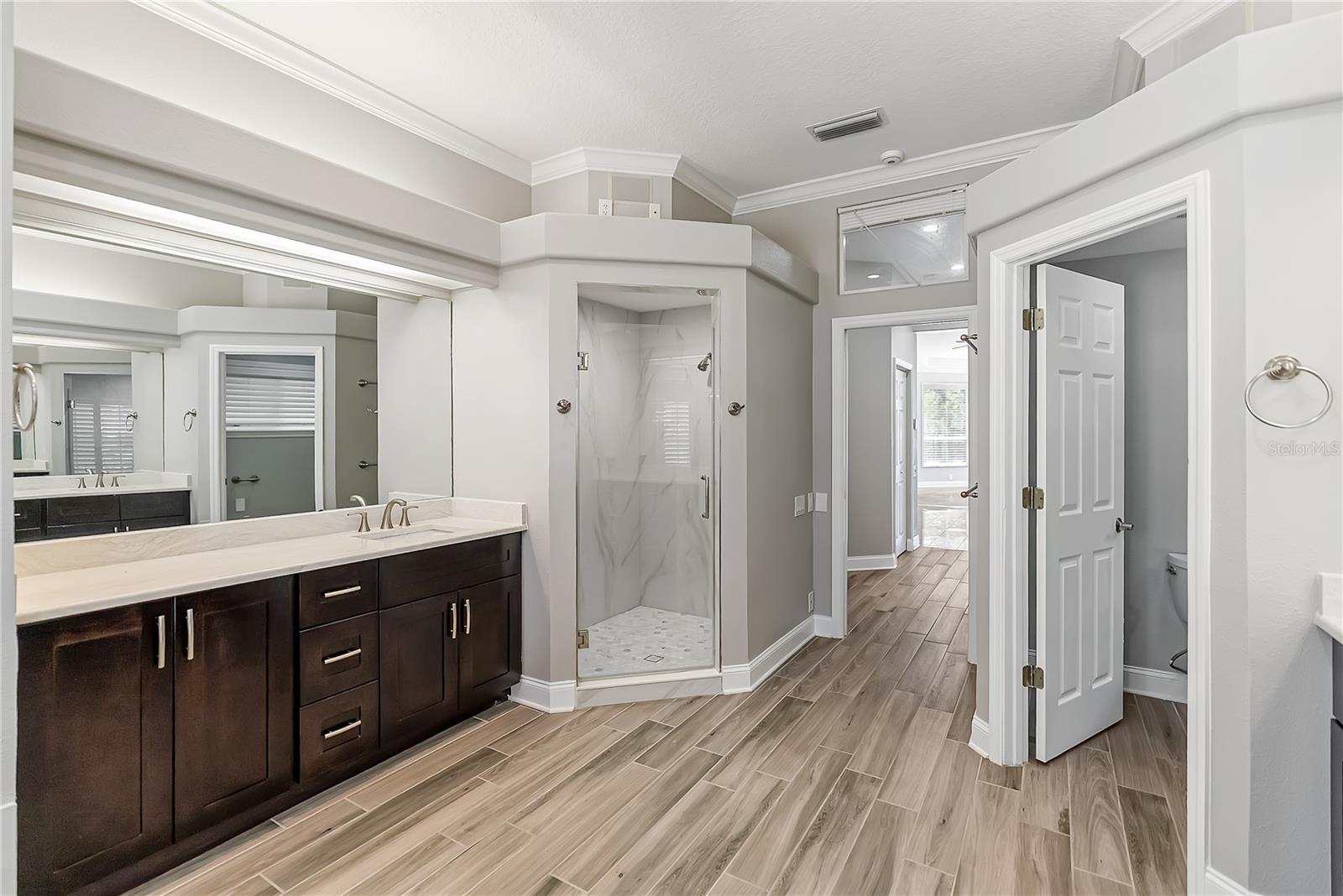 Image 37 of 73 For 6911 Riversedge Street Circle