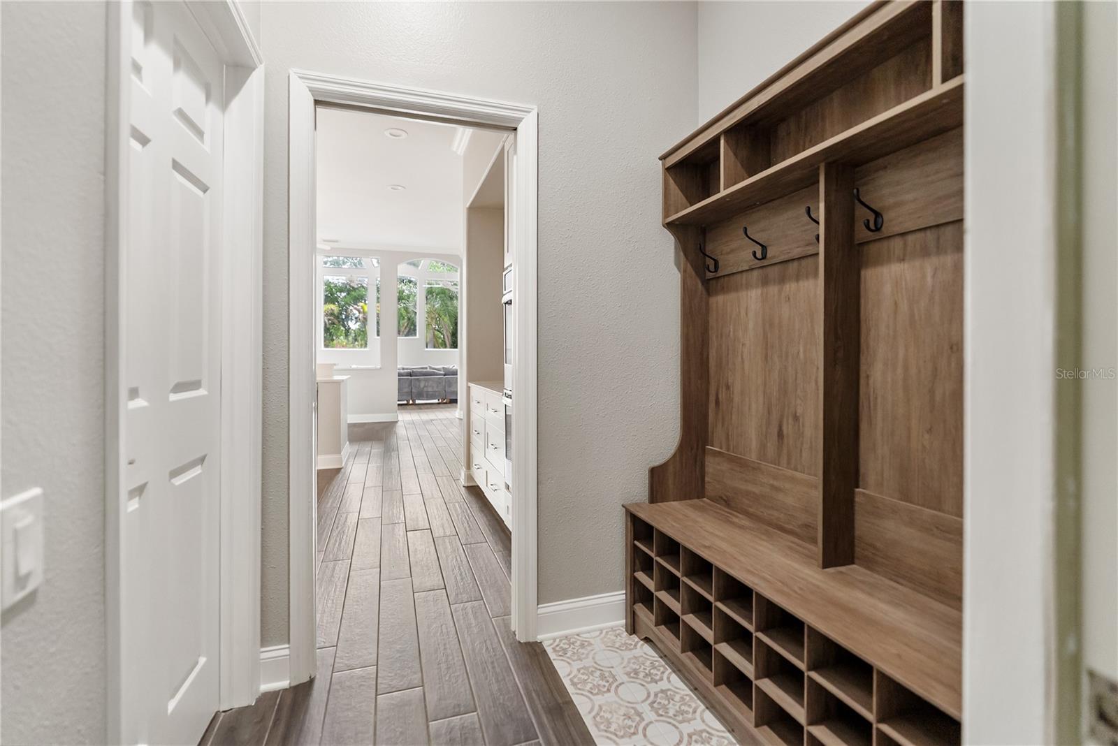 Image 40 of 73 For 6911 Riversedge Street Circle