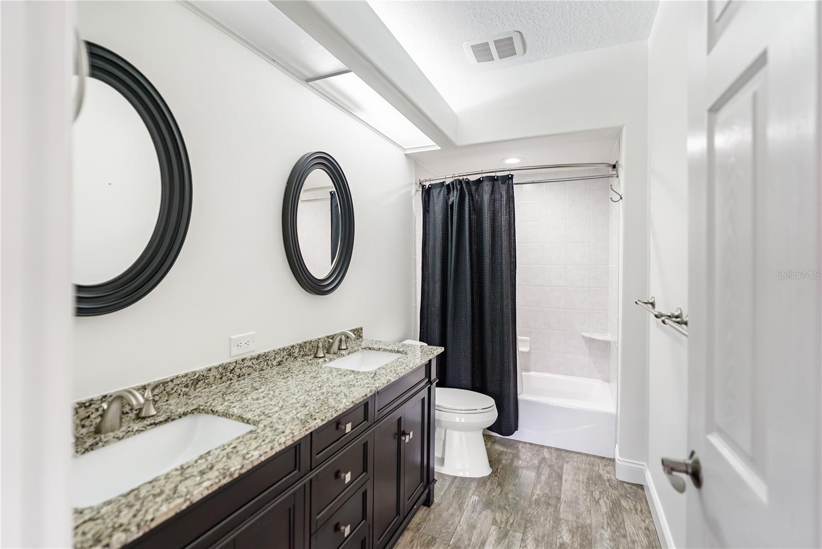 Image 51 of 73 For 6911 Riversedge Street Circle