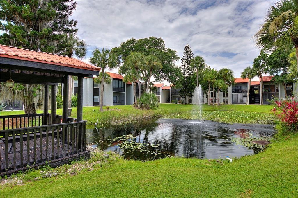 Image 4 of 16 For 3215 Beneva Road 204