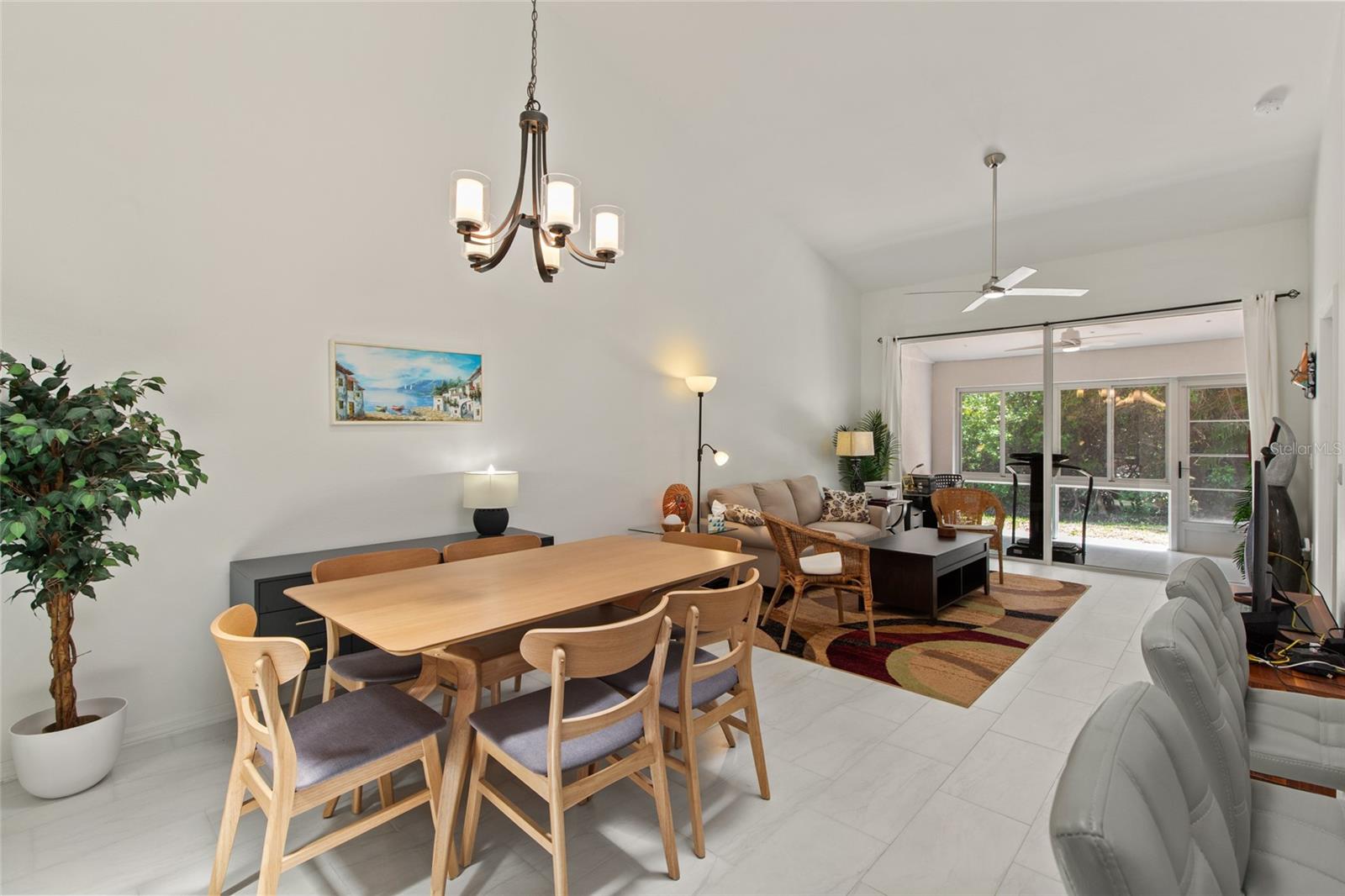 Image 5 of 19 For 5623 Monte Rosso Road