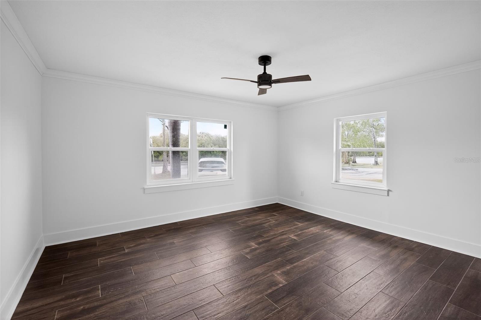 Image 10 of 30 For 8301 Riverside Drive Ne