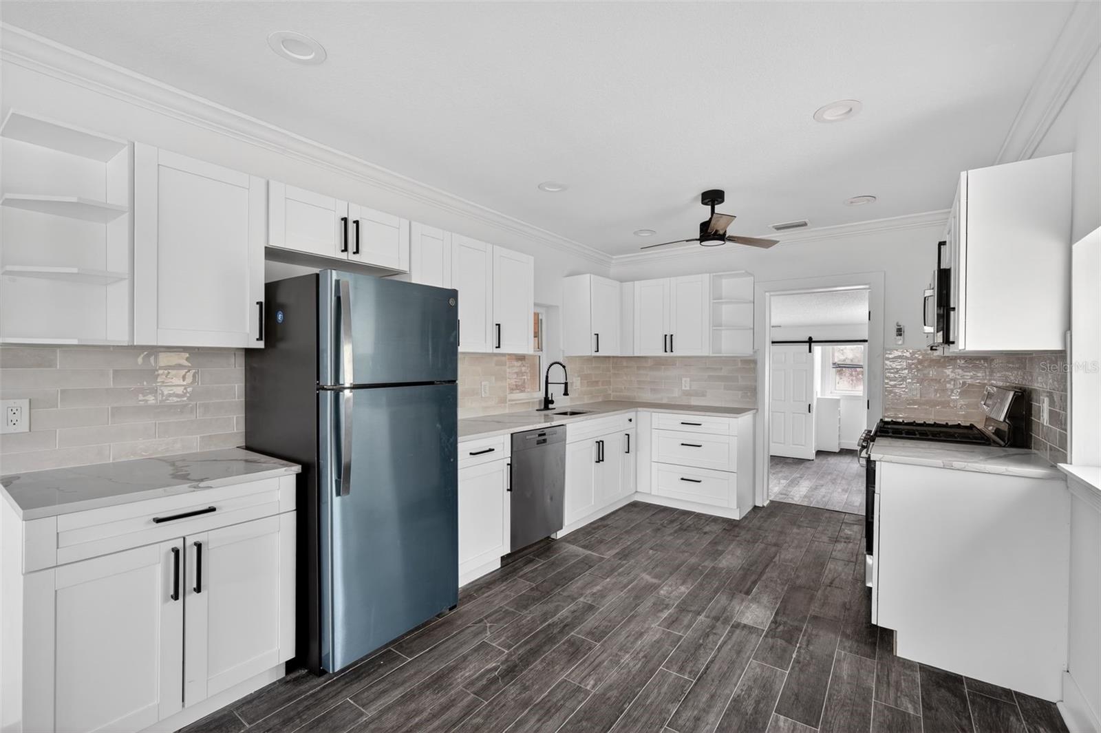 Image 14 of 30 For 8301 Riverside Drive Ne