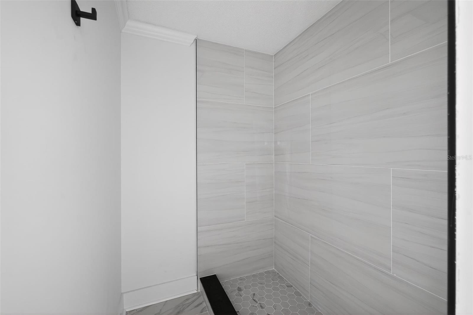 Image 22 of 30 For 8301 Riverside Drive Ne