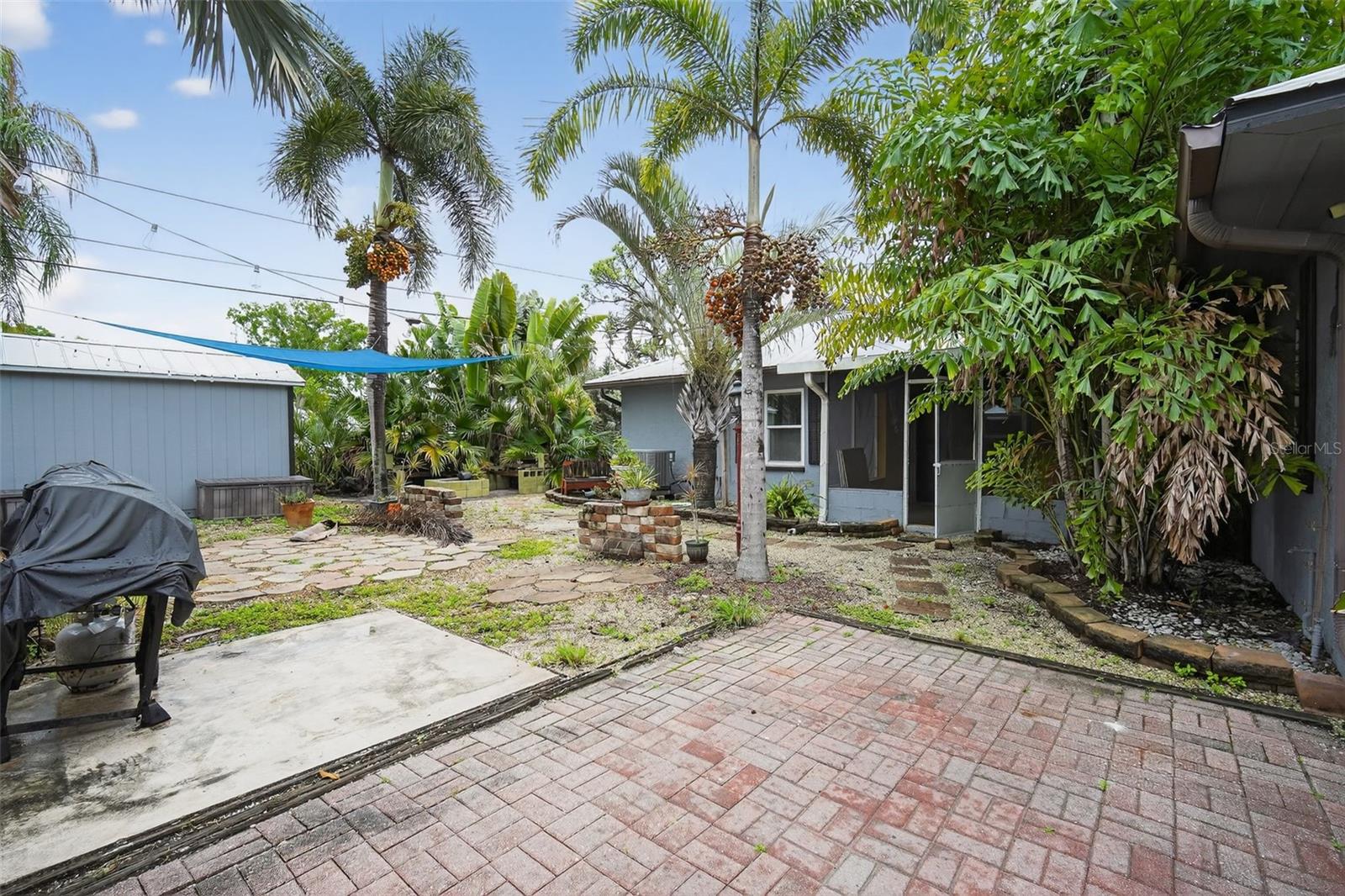 Image 24 of 30 For 8301 Riverside Drive Ne