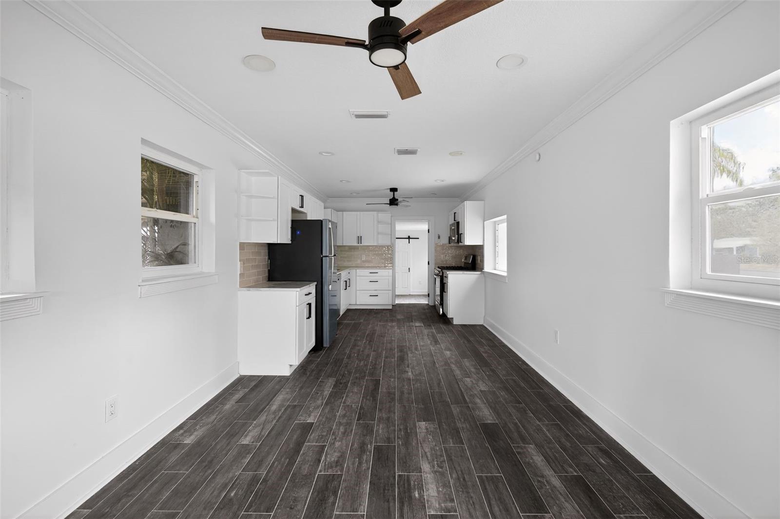 Image 8 of 30 For 8301 Riverside Drive Ne