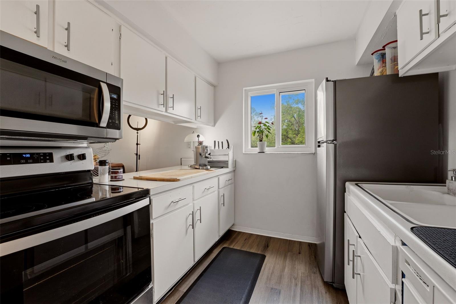 Image 8 of 20 For 2613 Pine Lake Terrace D