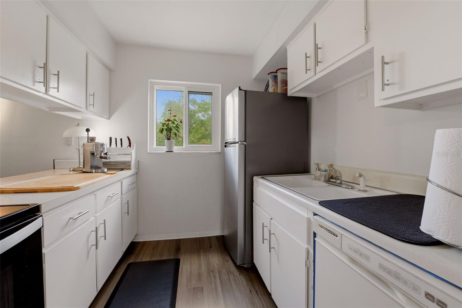 Image 9 of 20 For 2613 Pine Lake Terrace D