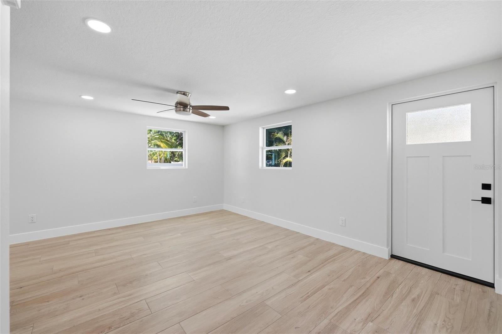 Image 17 of 26 For 1802 Robinhood Street