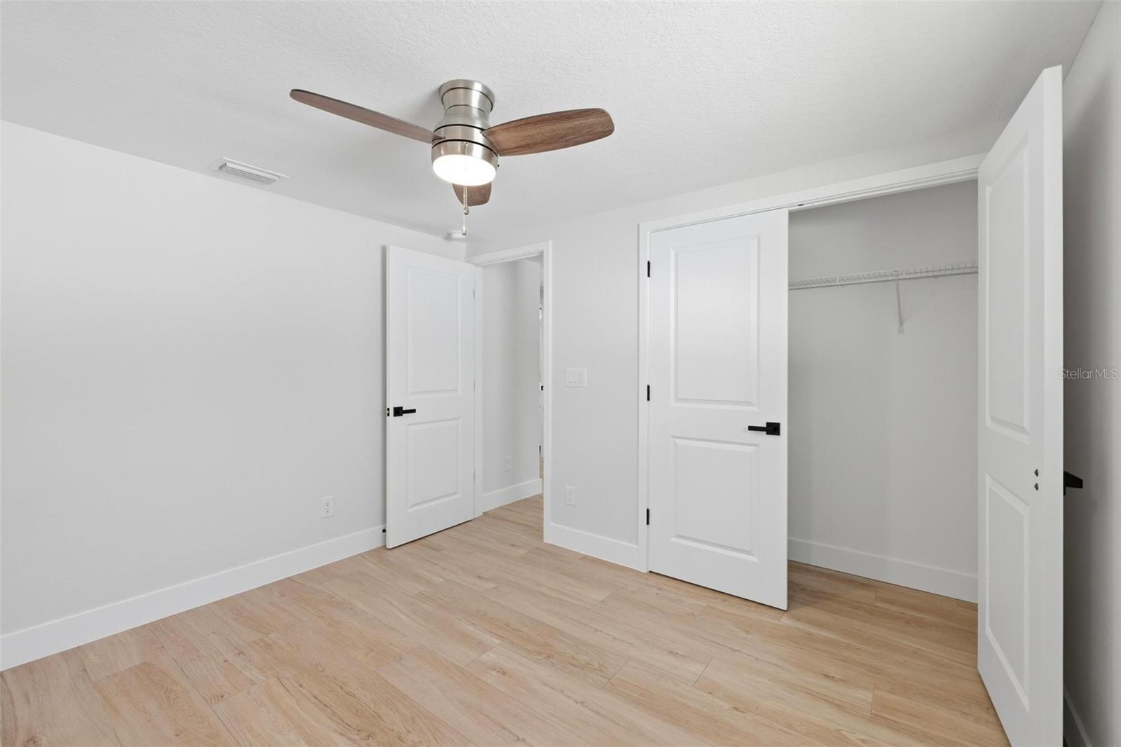 Image 22 of 26 For 1802 Robinhood Street