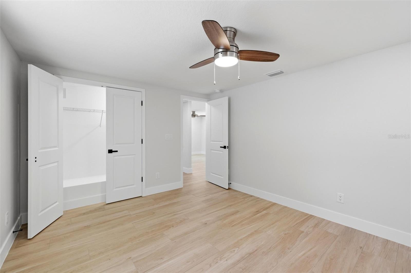 Image 23 of 26 For 1802 Robinhood Street