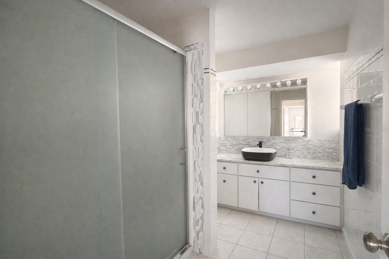 Image 11 of 41 For 5047 Vinson Way