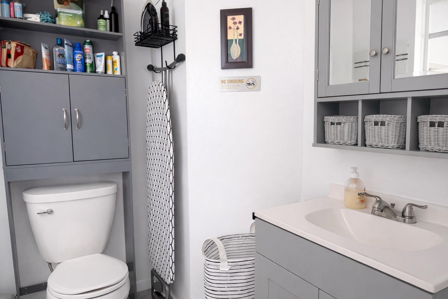 Image 31 of 41 For 5047 Vinson Way