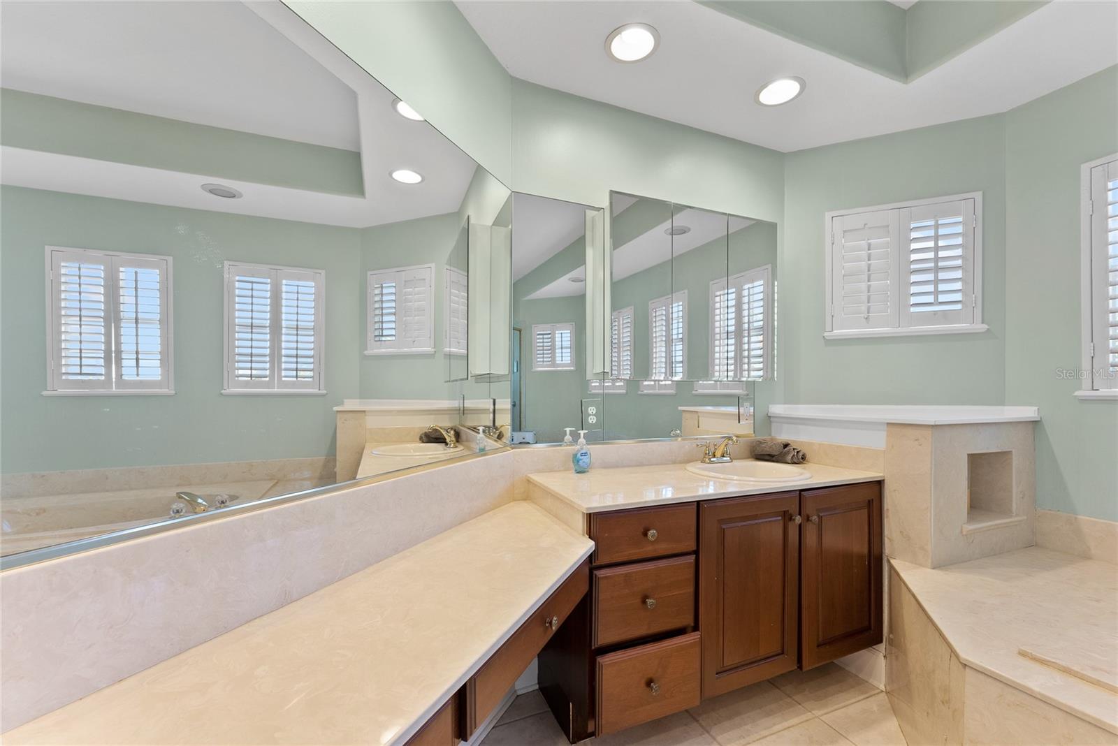 Image 36 of 70 For 3020 Gulf Of Mexico Drive 2