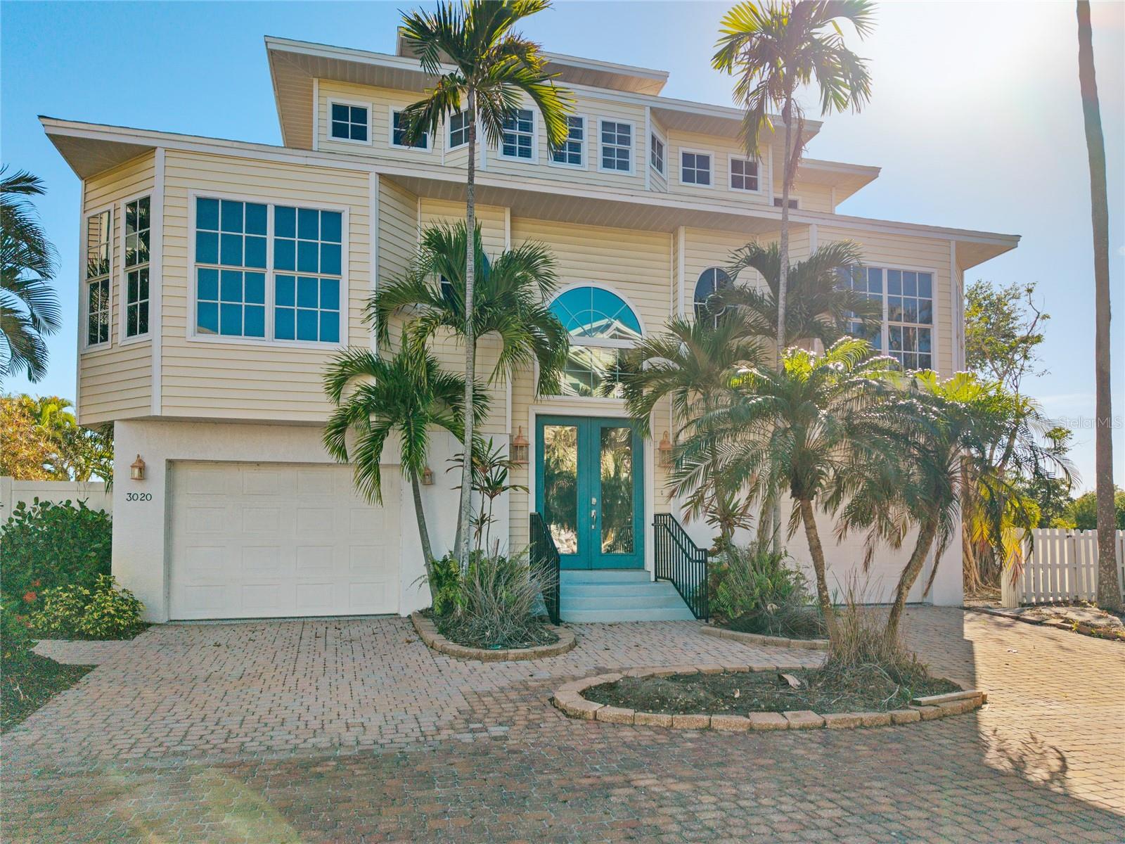 Image 4 of 70 For 3020 Gulf Of Mexico Drive 2