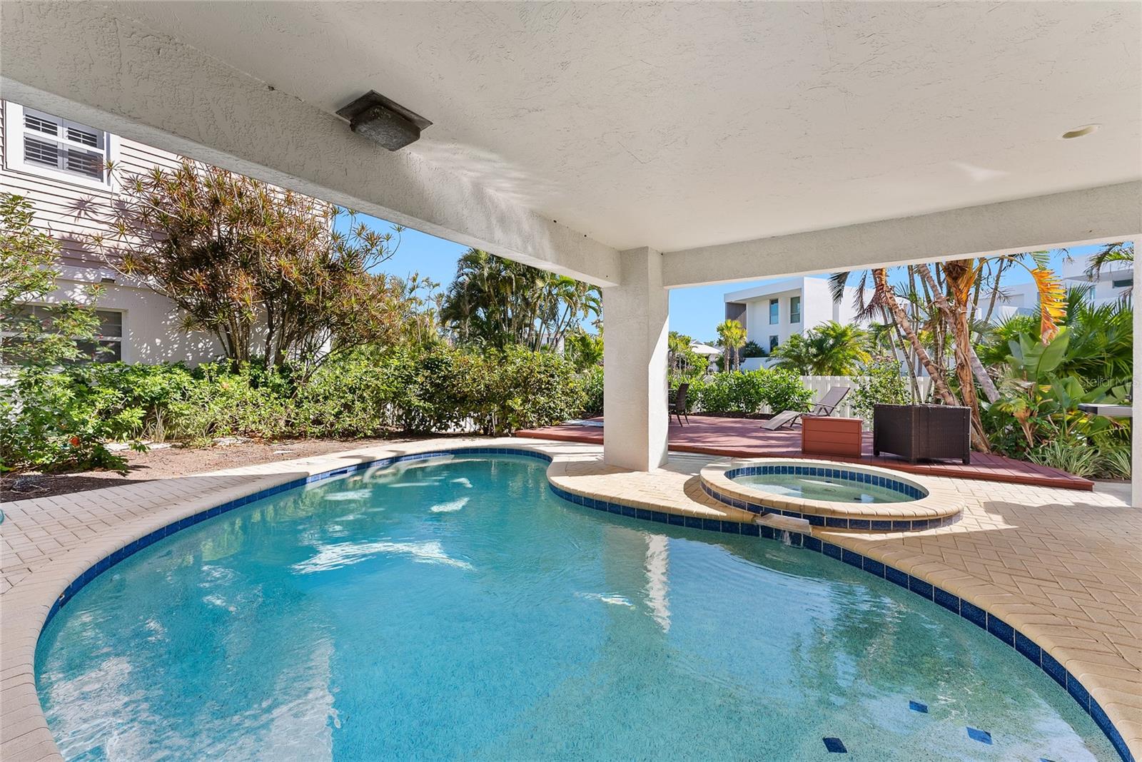 Image 64 of 70 For 3020 Gulf Of Mexico Drive 2