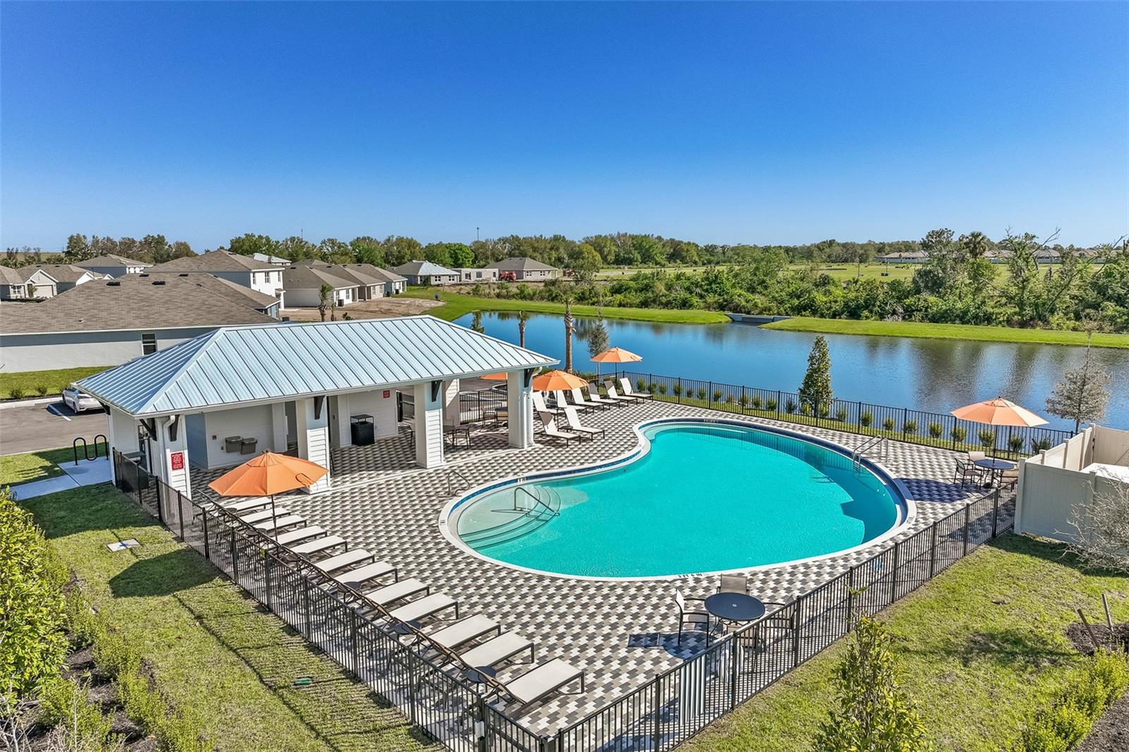 Image 4 of 7 For 11003 44th Avenue E