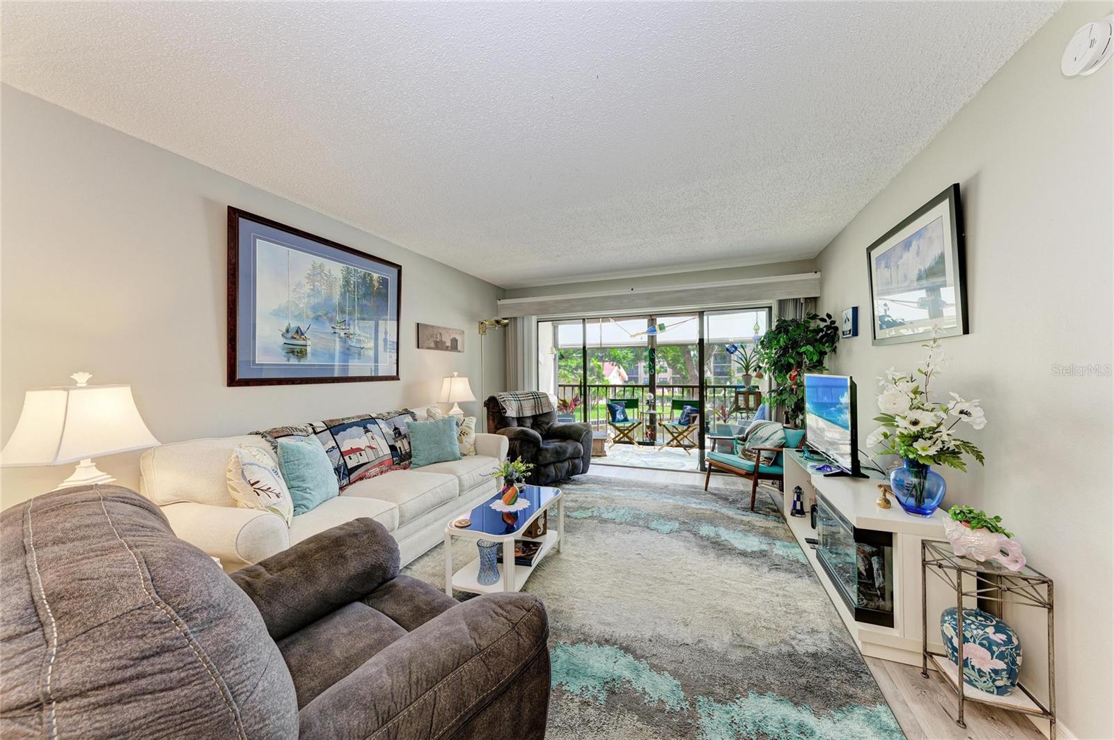 Image 10 of 54 For 625 30th Avenue W G203