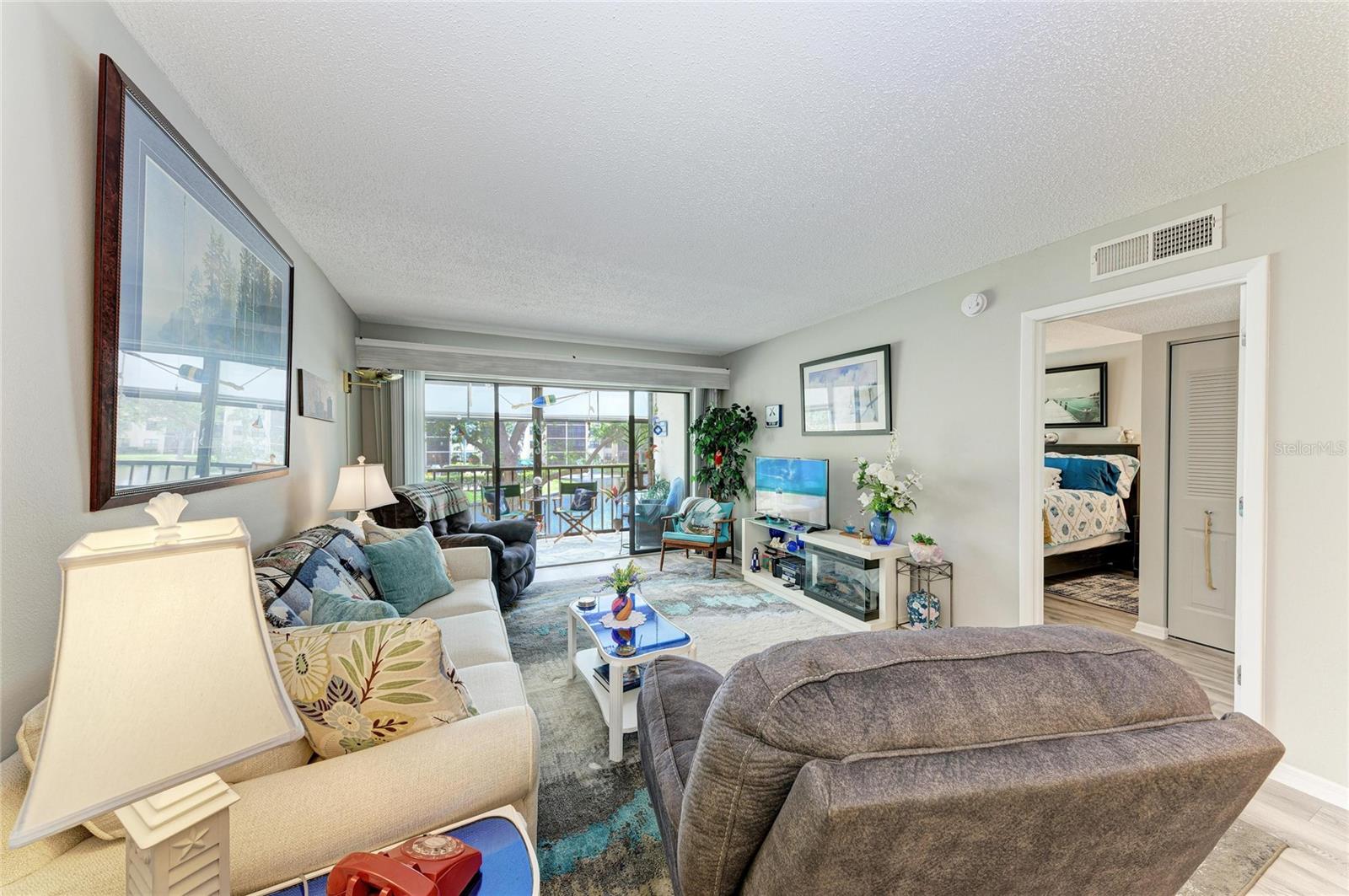 Image 12 of 54 For 625 30th Avenue W G203