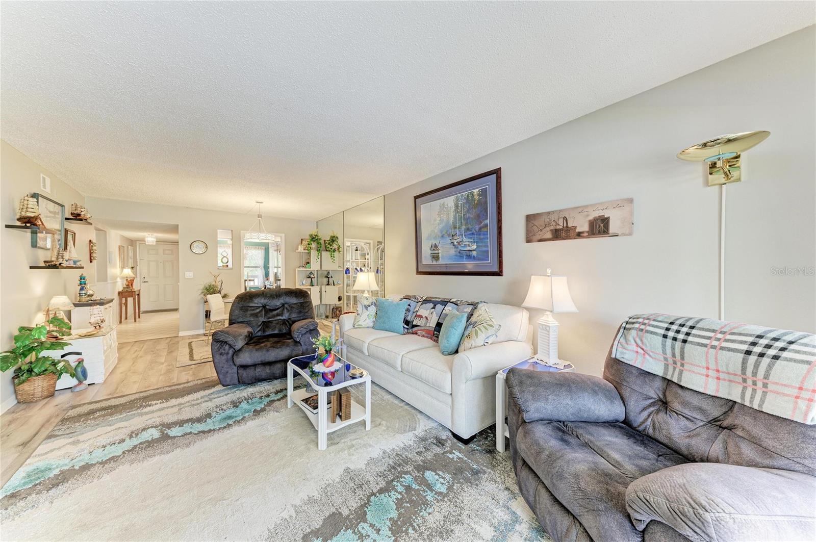 Image 14 of 54 For 625 30th Avenue W G203