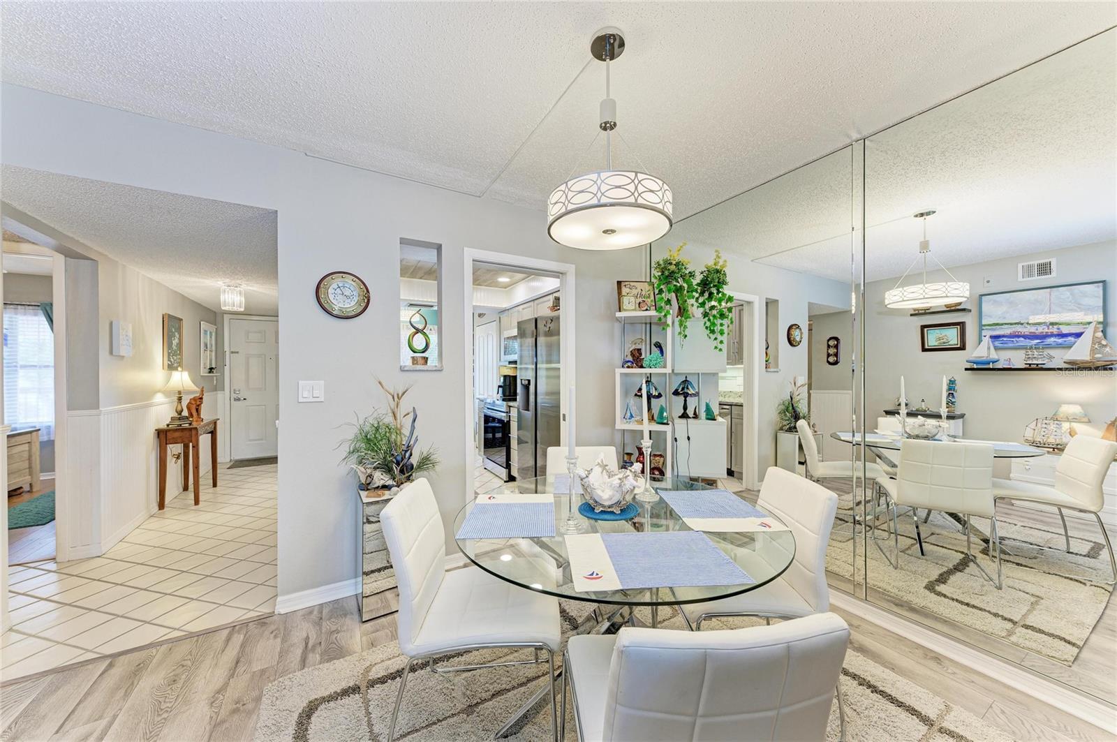 Image 20 of 54 For 625 30th Avenue W G203