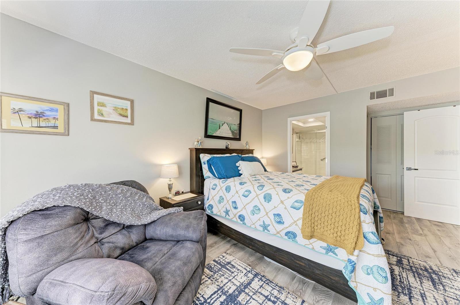 Image 24 of 54 For 625 30th Avenue W G203