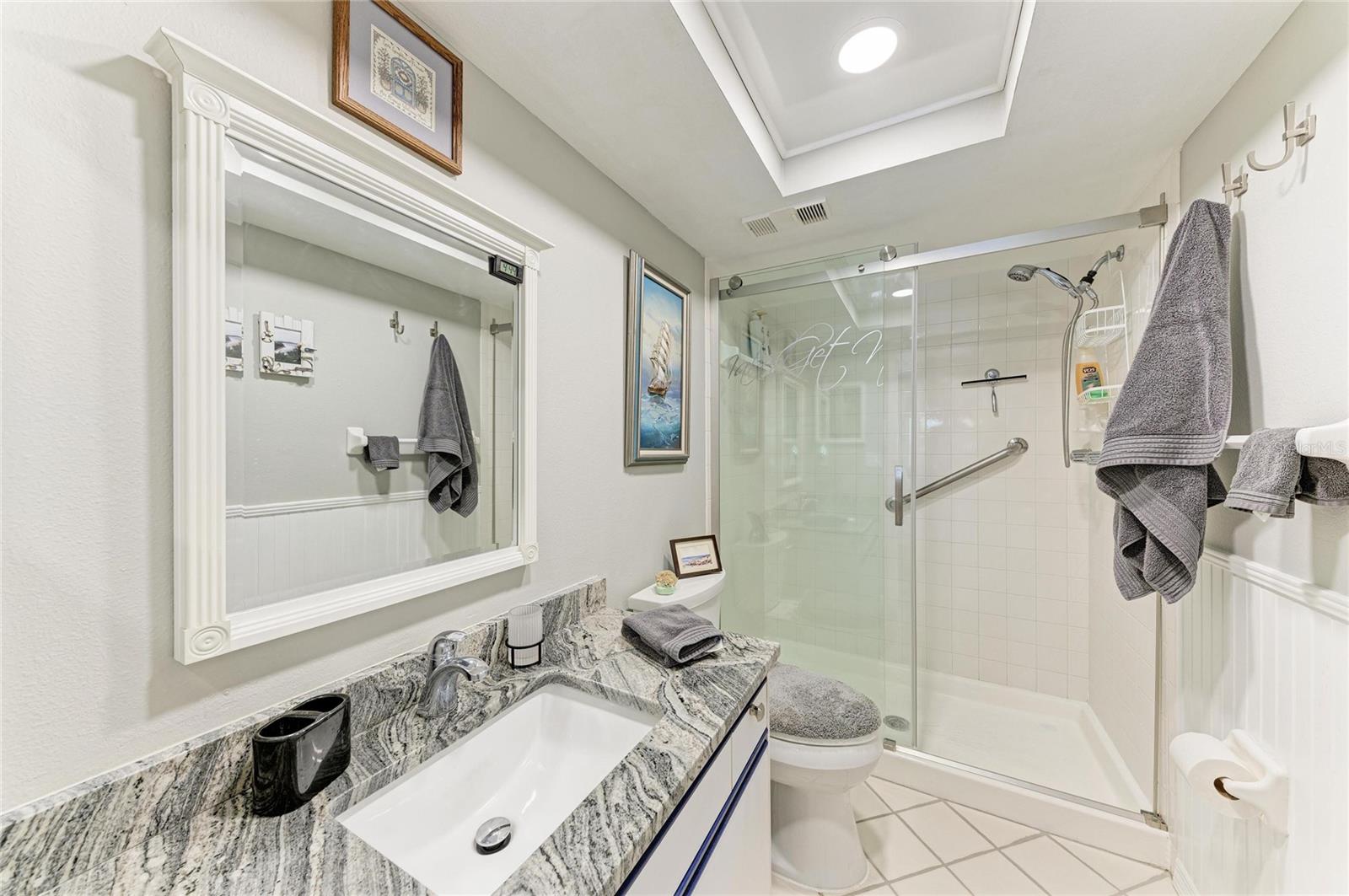 Image 26 of 54 For 625 30th Avenue W G203