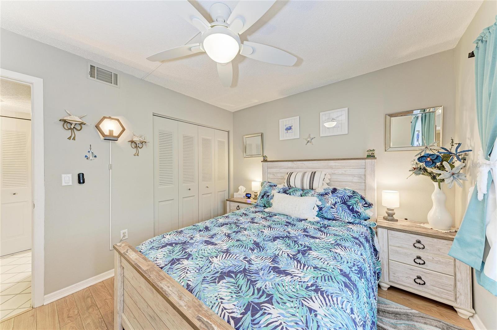 Image 28 of 54 For 625 30th Avenue W G203