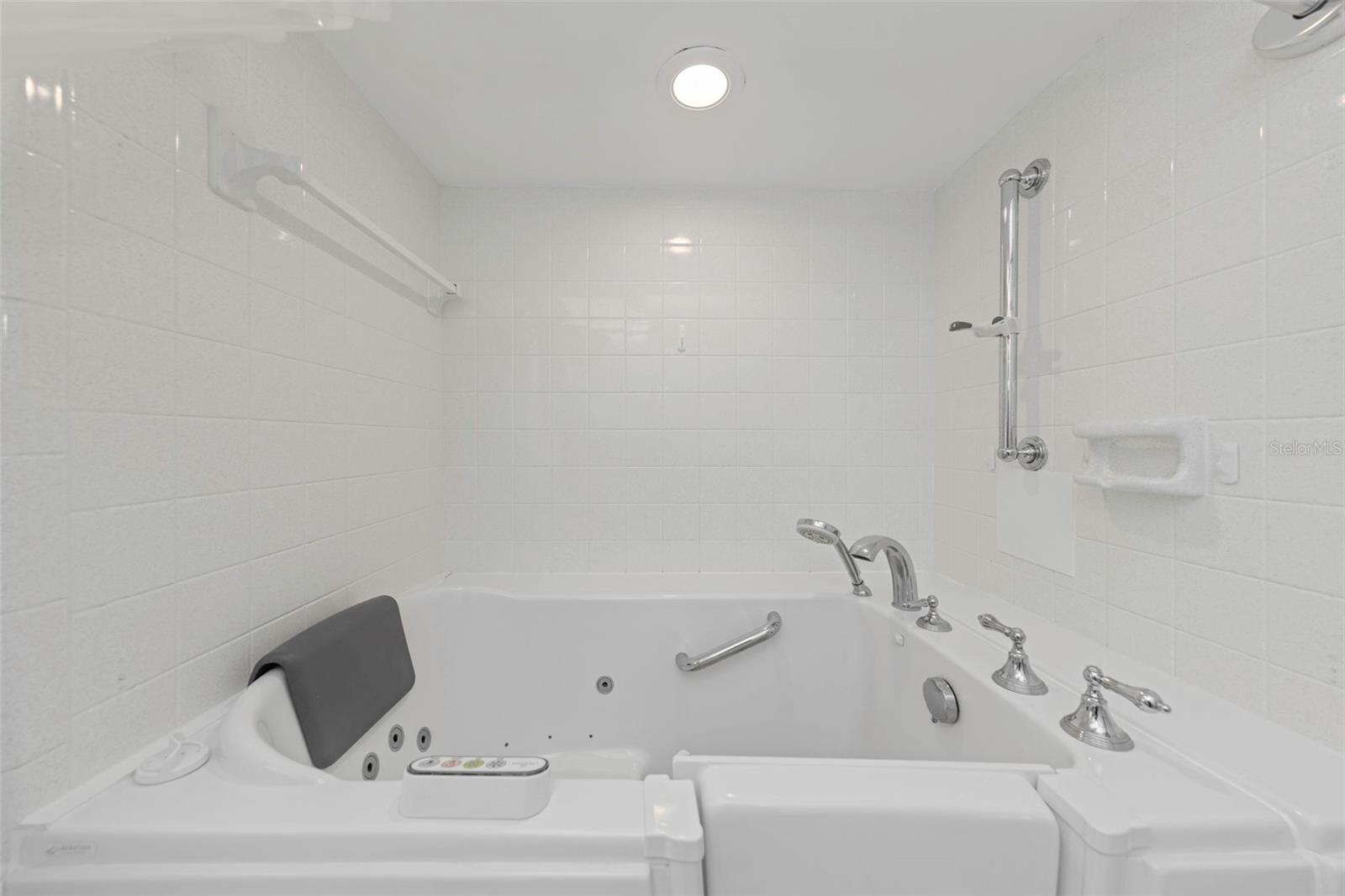 Image 32 of 57 For 1468 Byram Drive