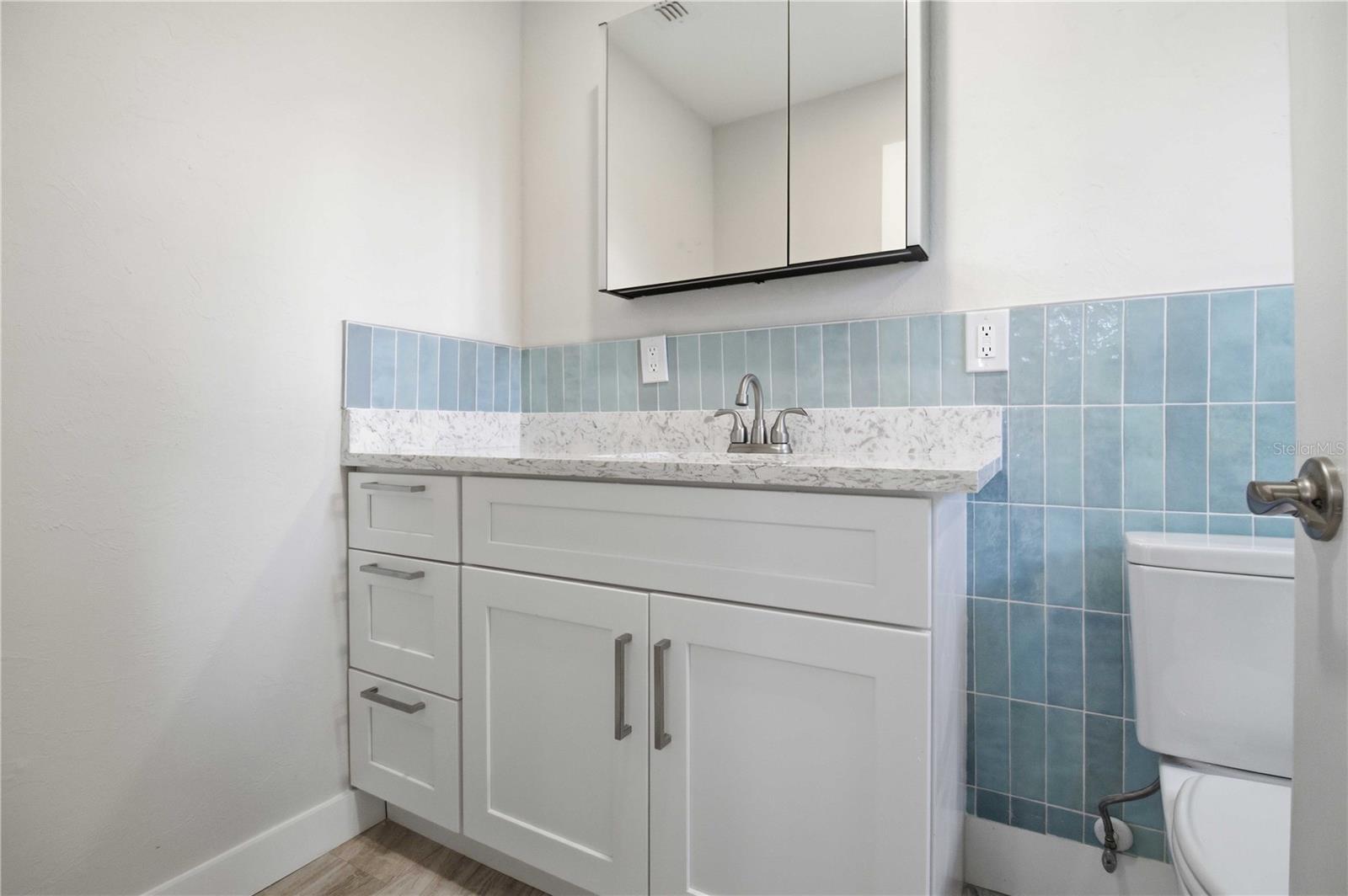 Image 18 of 46 For 2816 Michigan Street