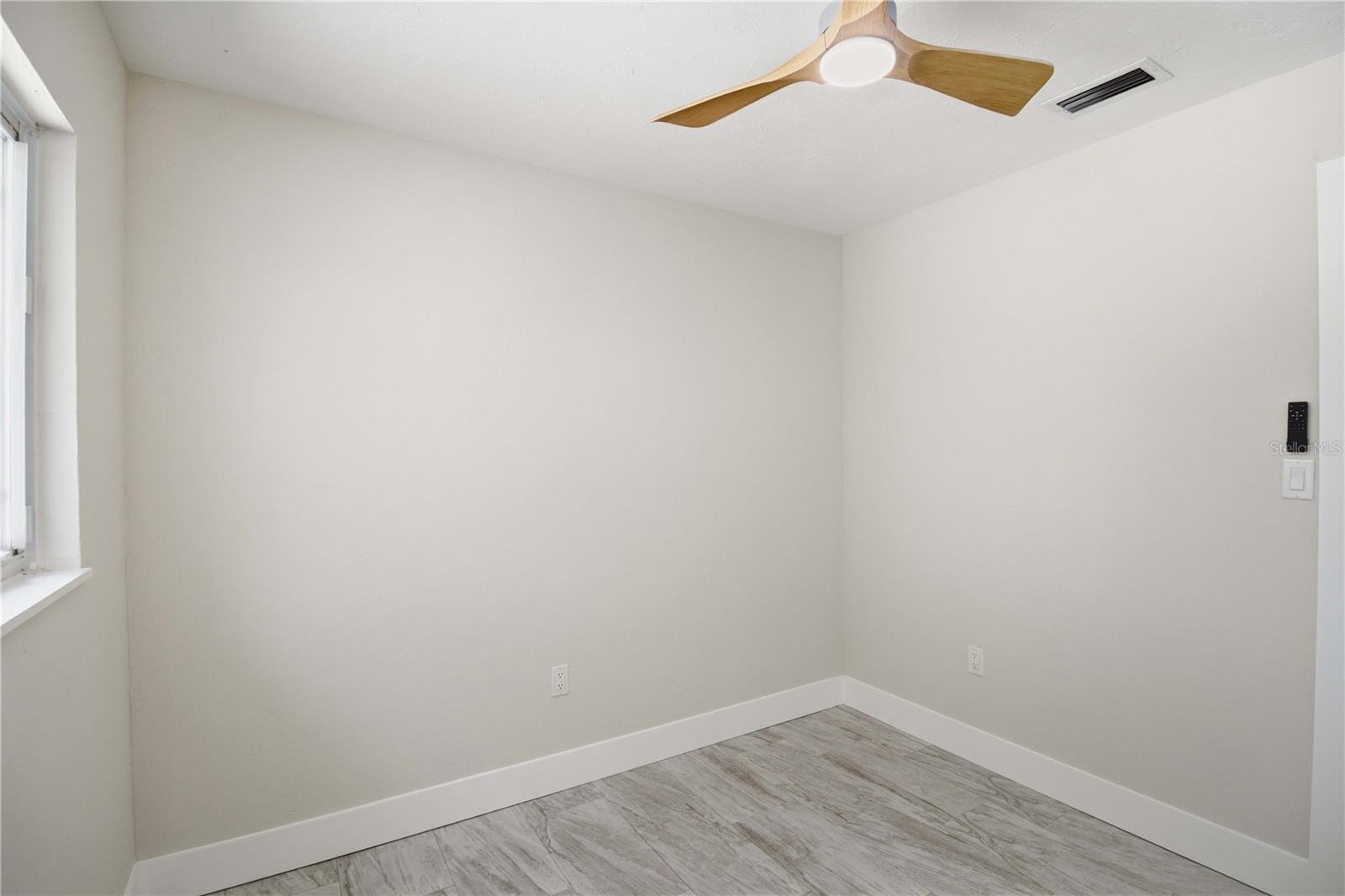 Image 22 of 46 For 2816 Michigan Street