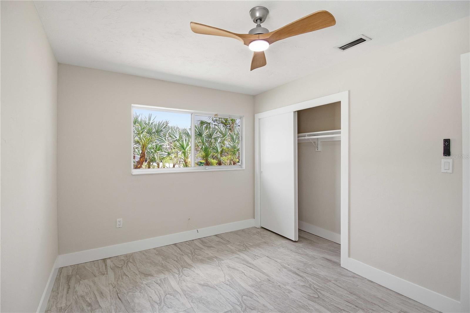 Image 24 of 46 For 2816 Michigan Street