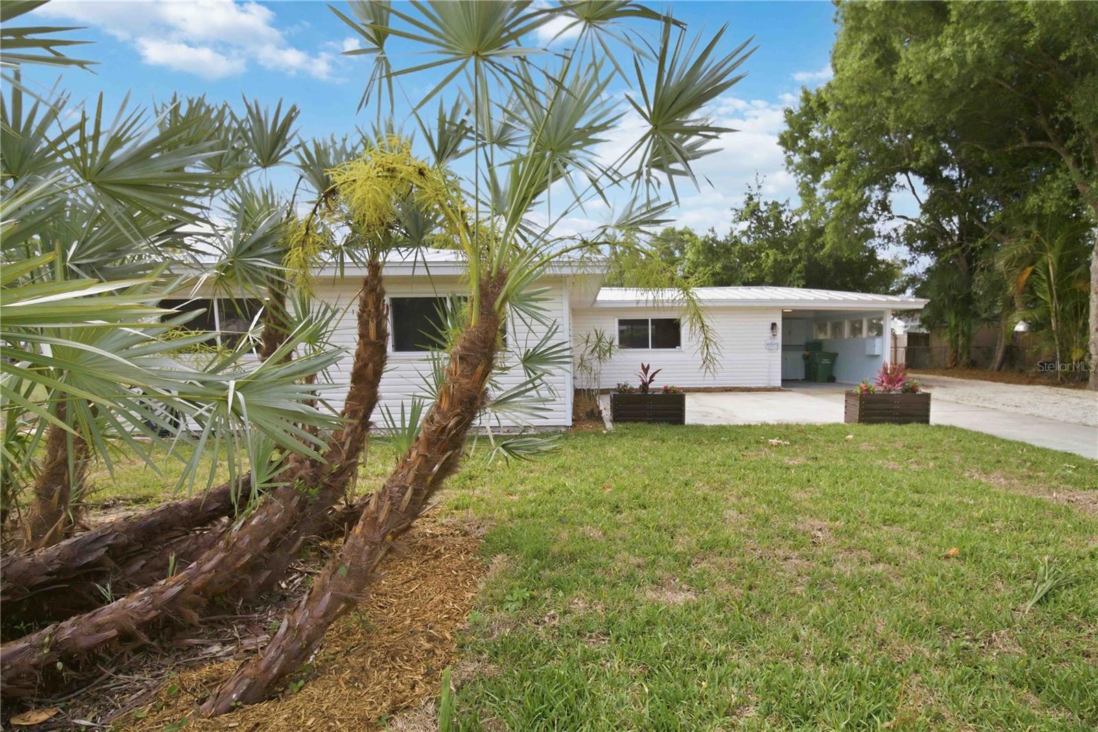 Image 29 of 46 For 2816 Michigan Street